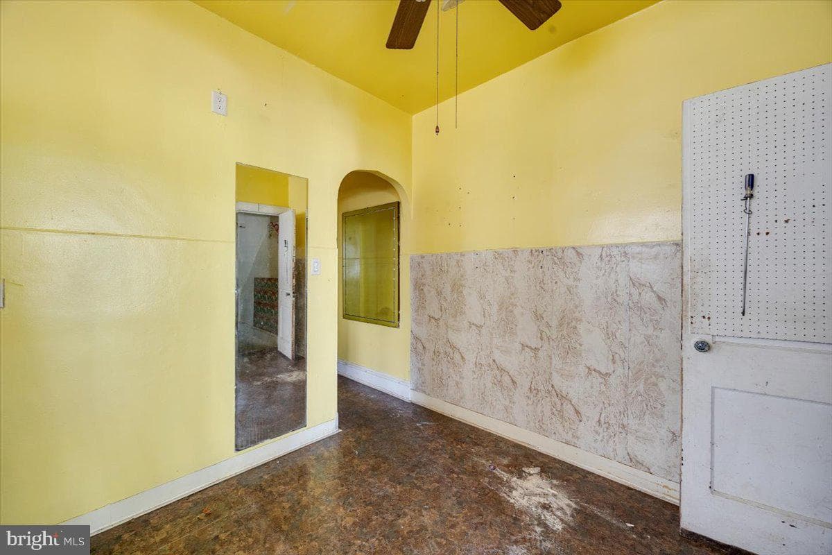6124 Washington Avenue photo 9