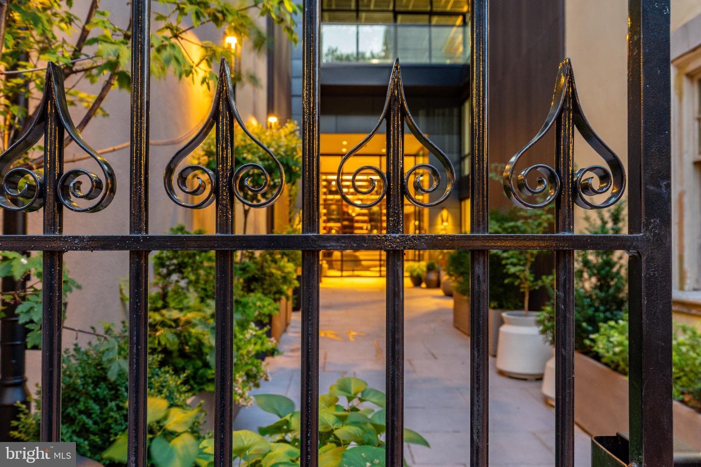223 S 6th Street #601 photo 8