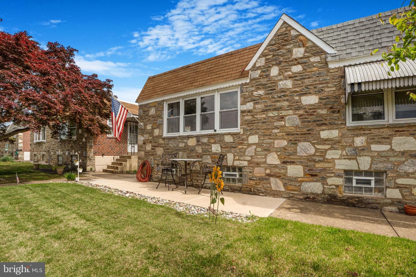 617 Emerson Street photo 3