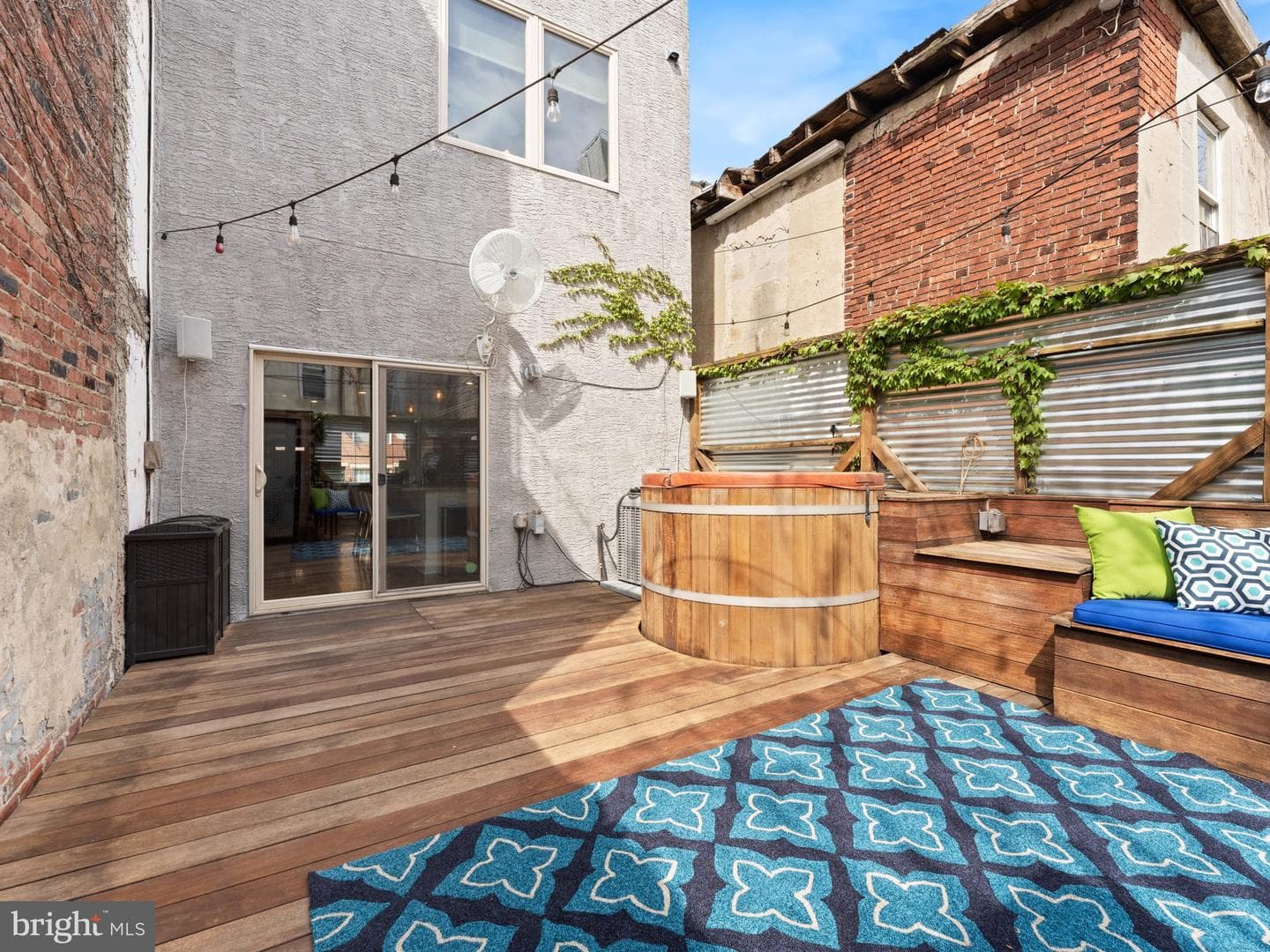 1122 Carpenter Street photo 35