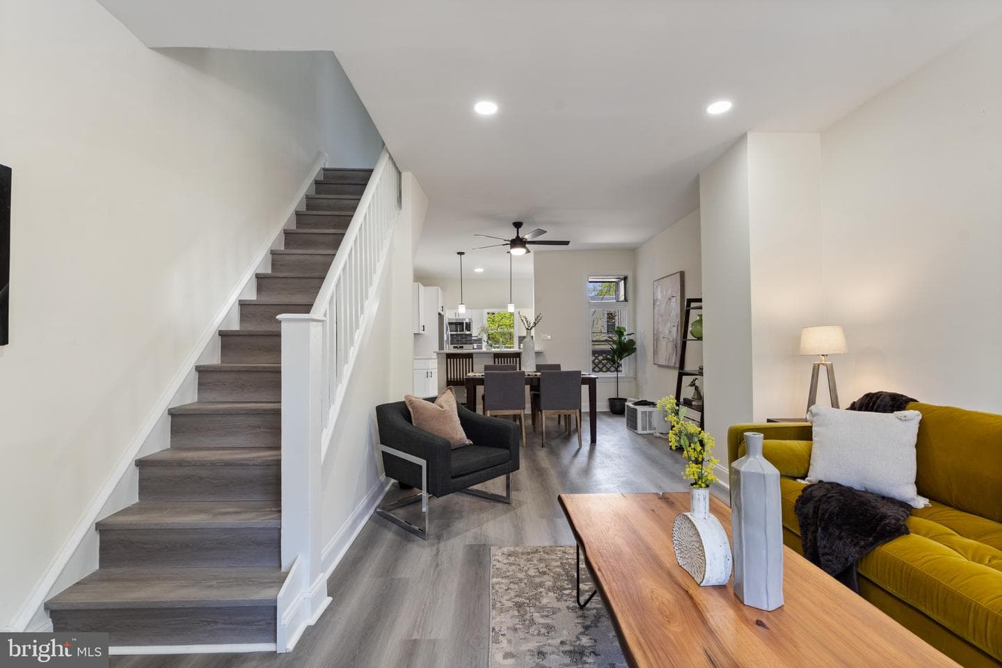 6147 Algard Street photo 8