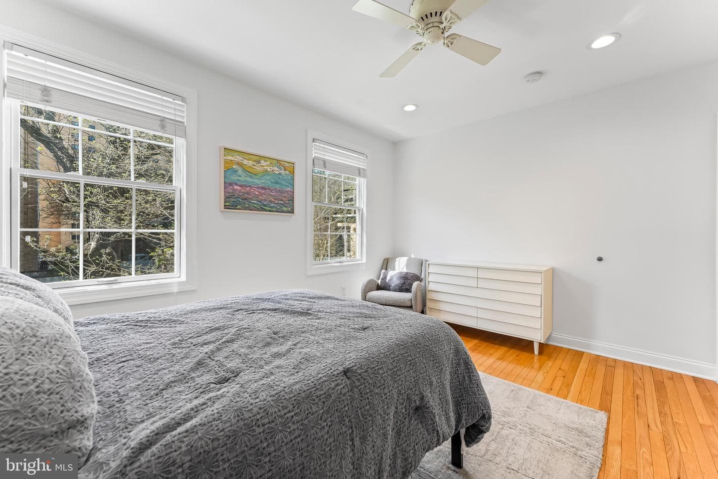 1530 Bainbridge Street photo 17
