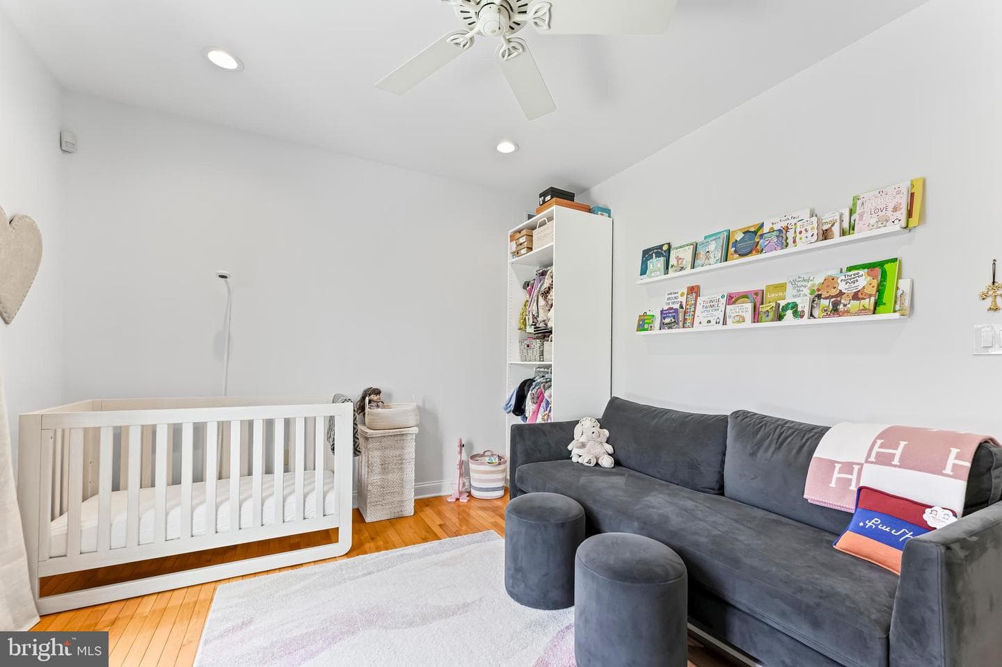 1530 Bainbridge Street photo 18