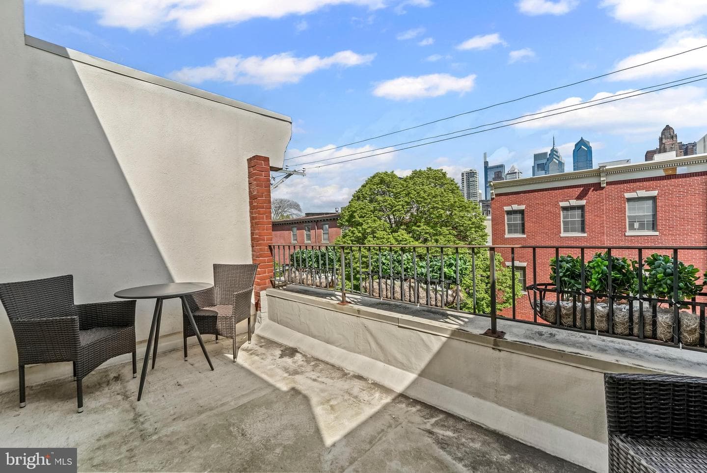 1530 Bainbridge Street photo 33