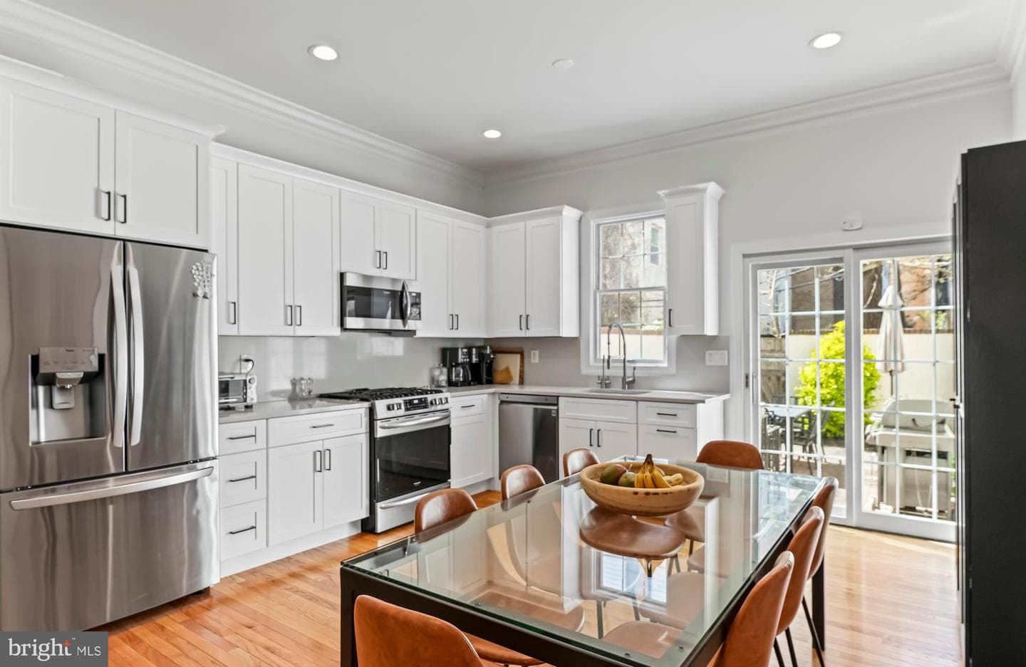 1530 Bainbridge Street photo 7