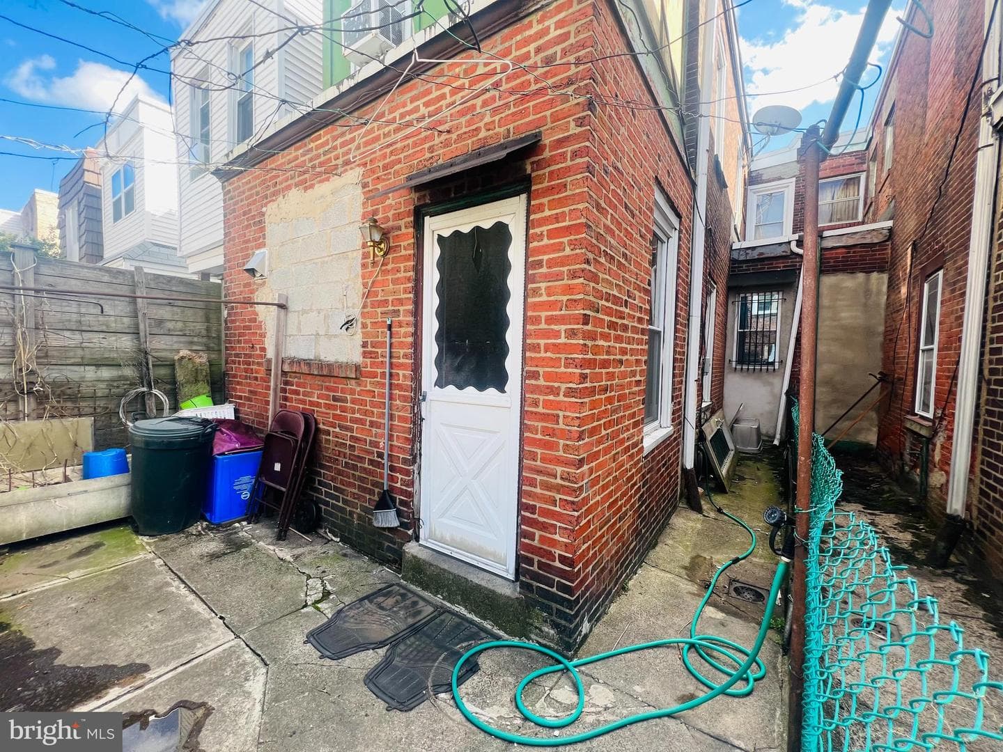 1733 Moore Street photo 19