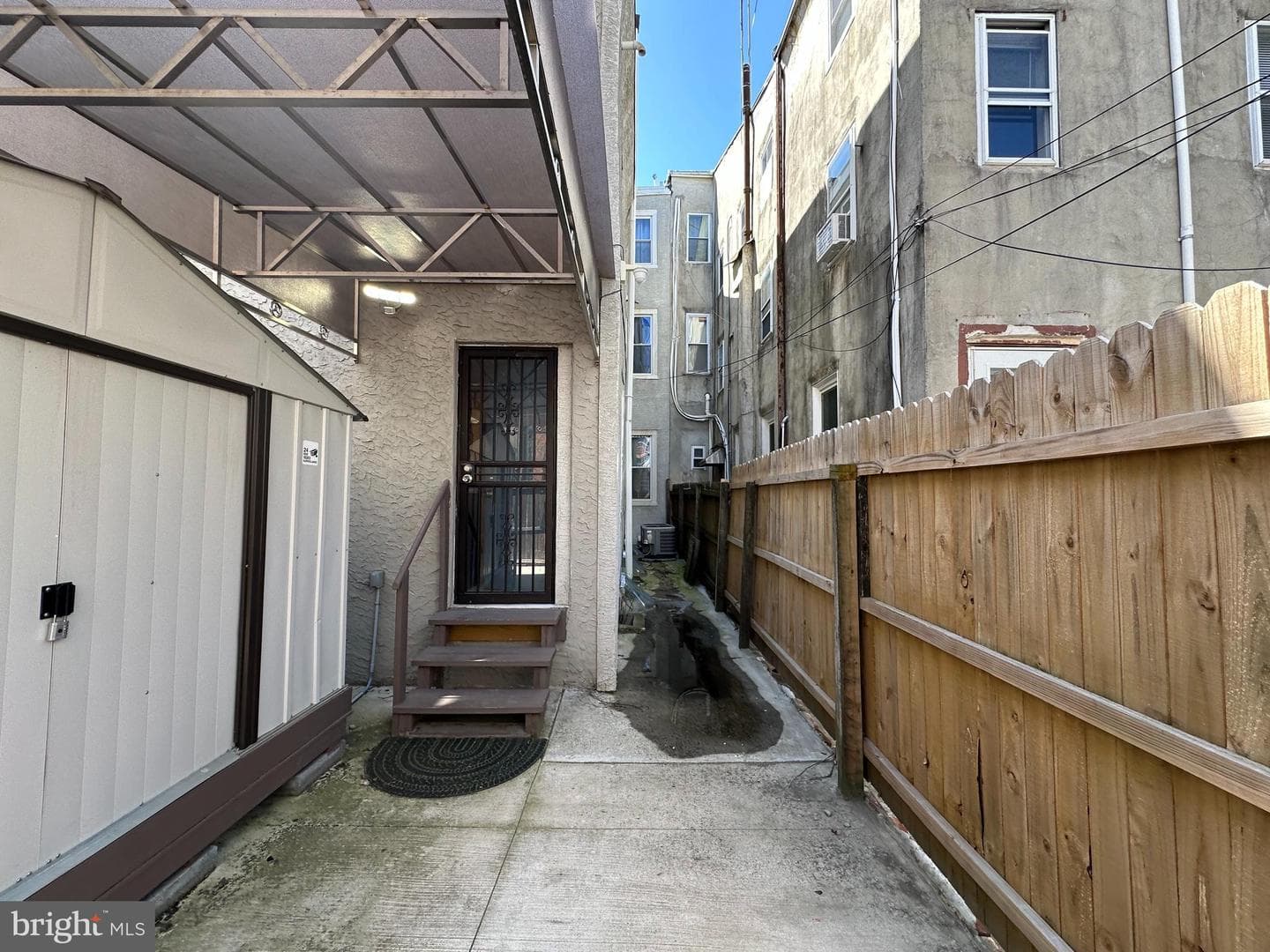 1117 Wallace Street photo 30