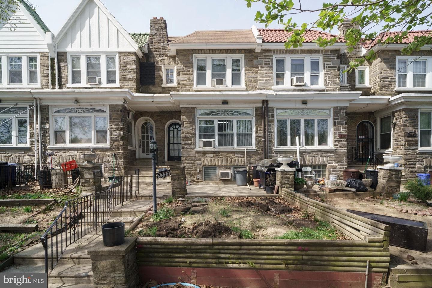 3322 Ryan Avenue photo 1