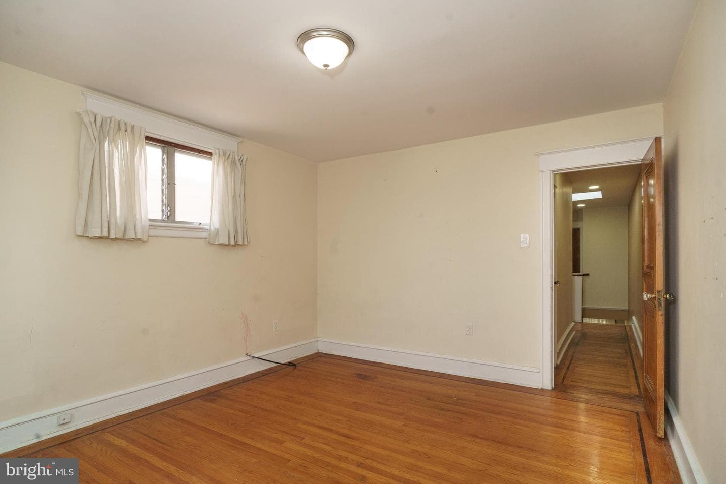 3322 Ryan Avenue photo 8
