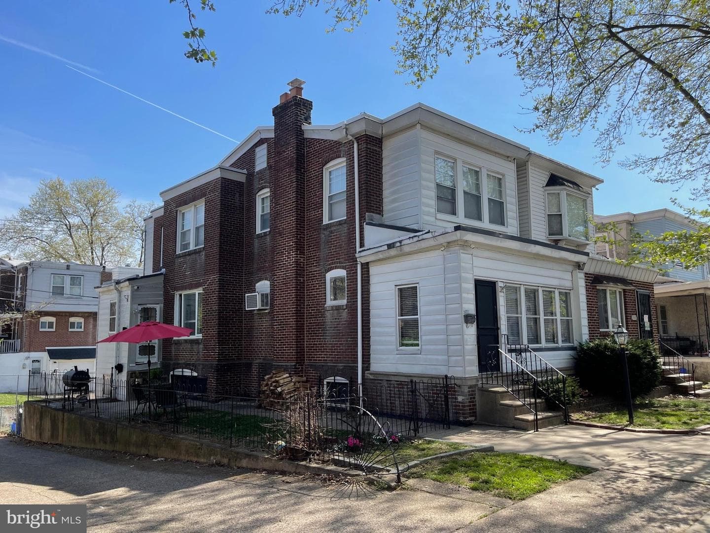 7039 Walker Street photo 2