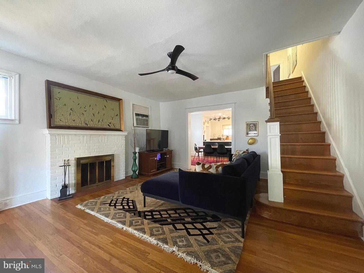 7039 Walker Street photo 6