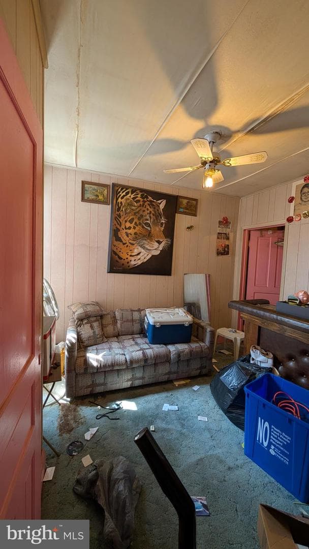 1529 N Hollywood Street photo 3