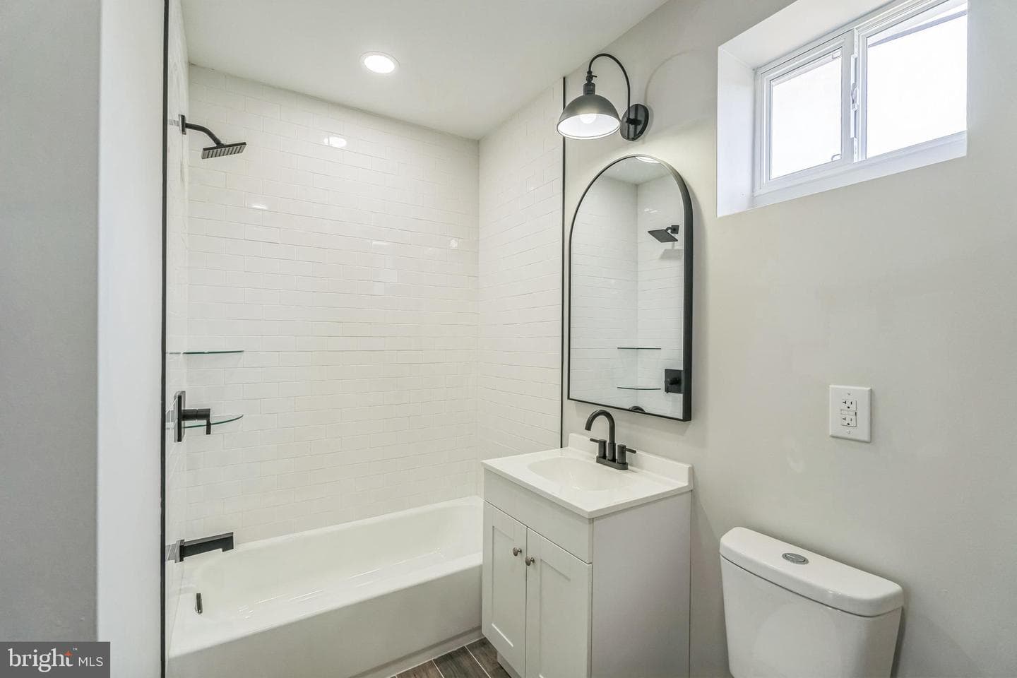 1637 S Ithan Street photo 5