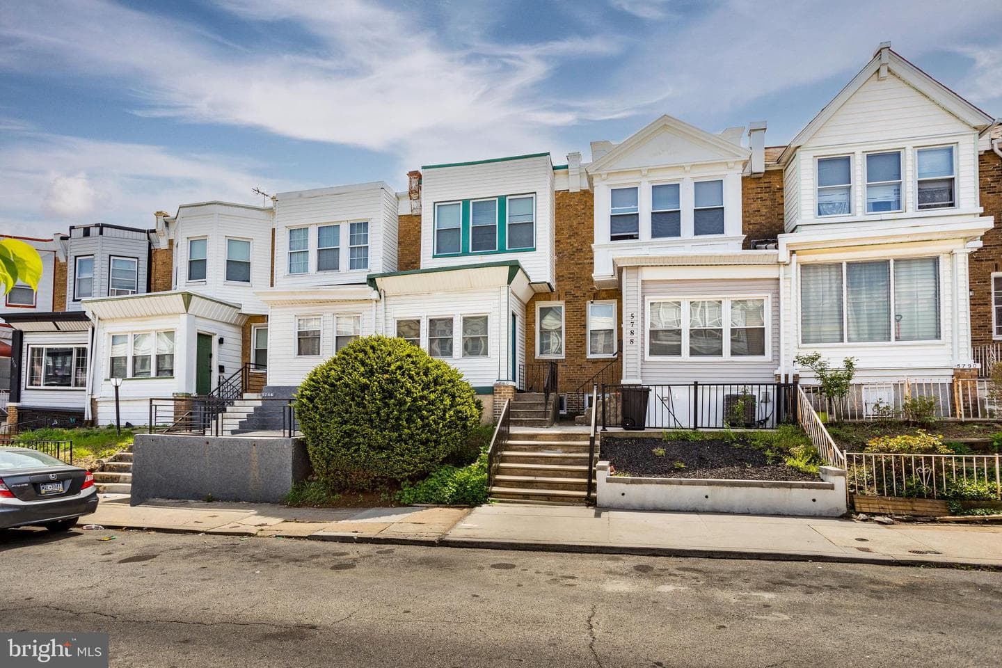 5786 Stewart Street photo 2