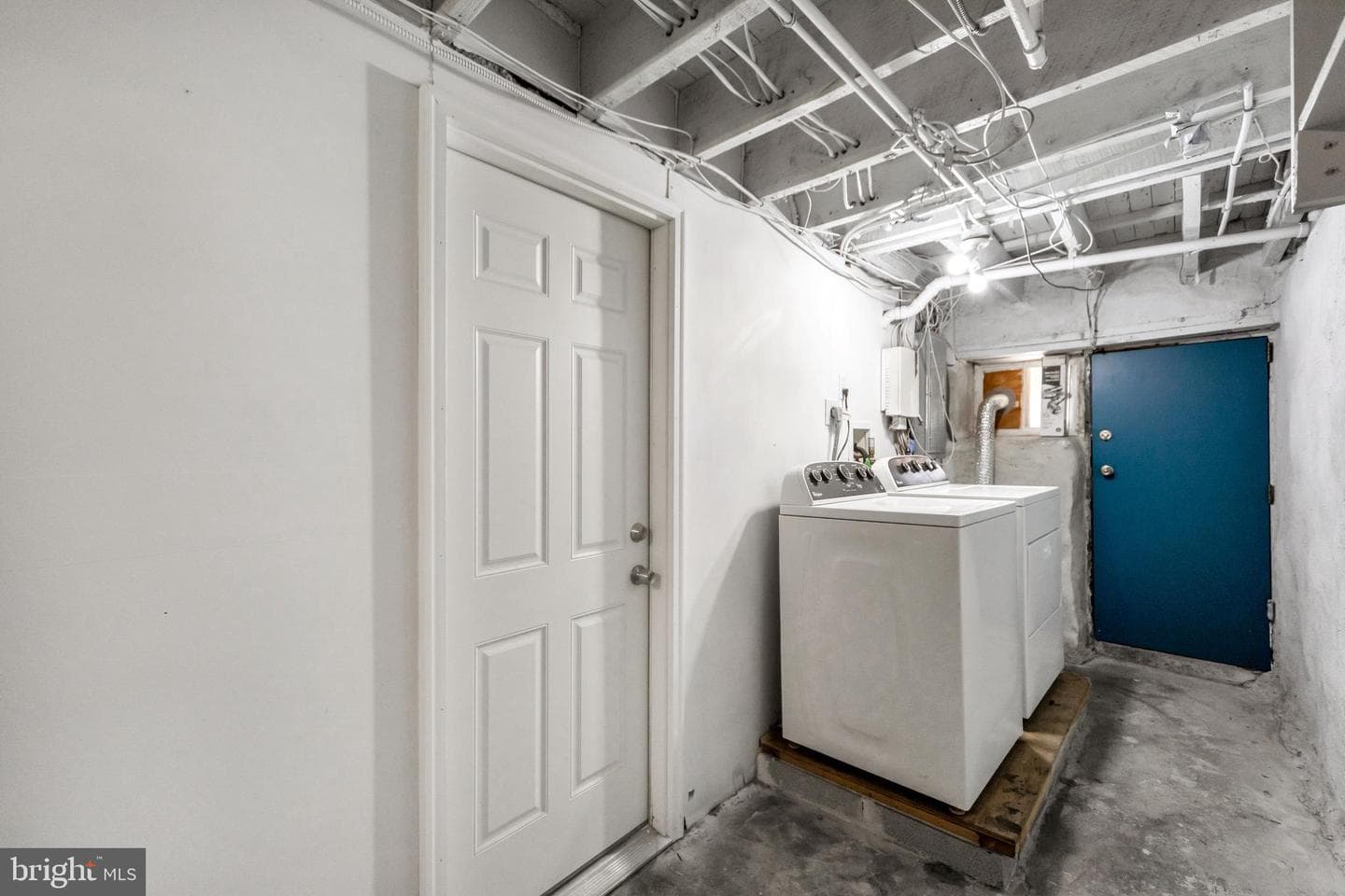 5786 Stewart Street photo 23