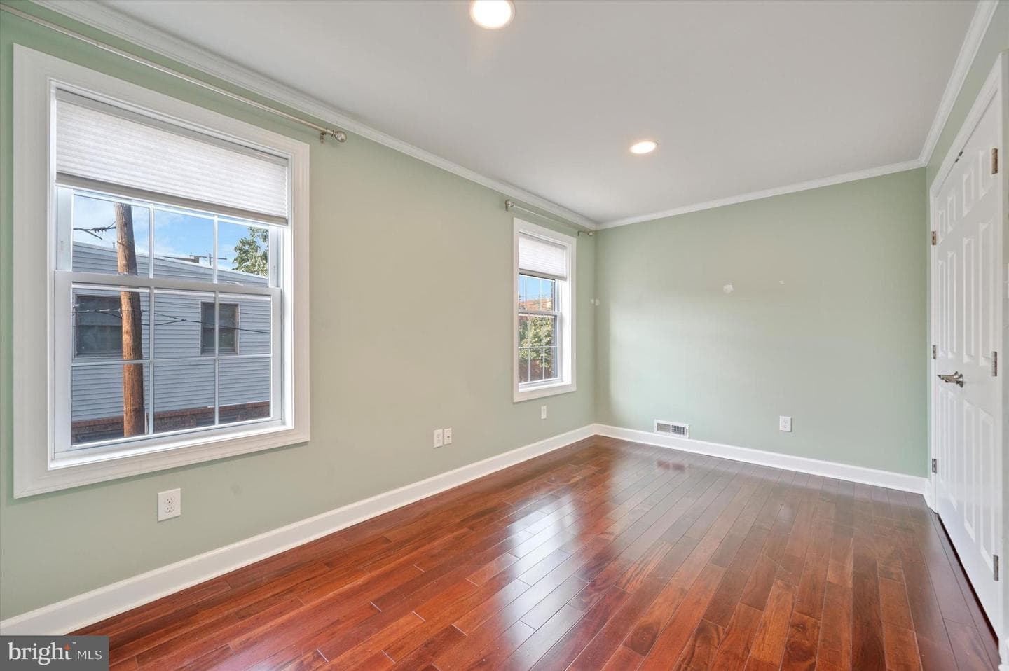 100 Sigel Street photo 19