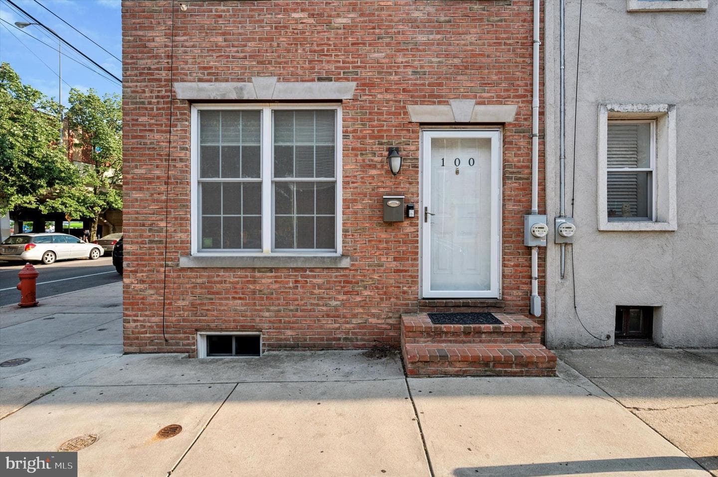 100 Sigel Street photo 2