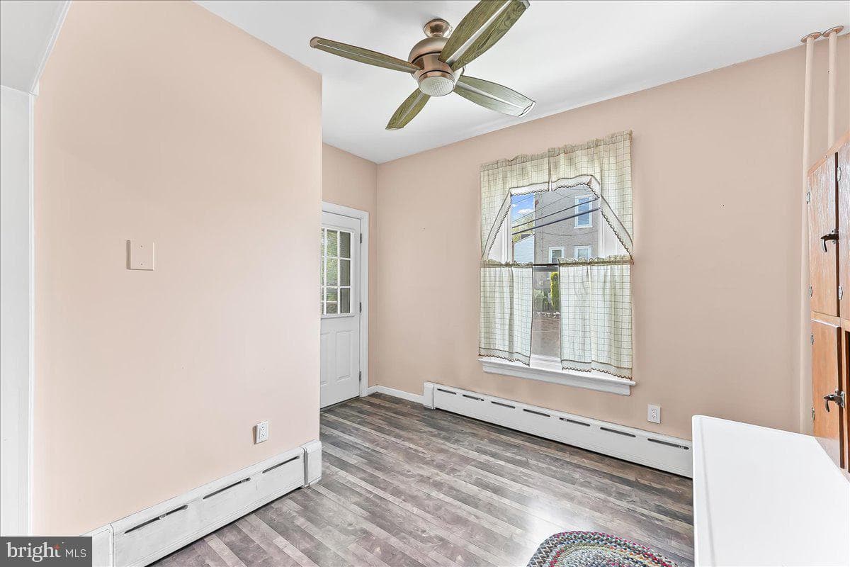 134 Osborn Street photo 12