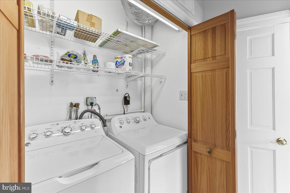 134 Osborn Street photo 19