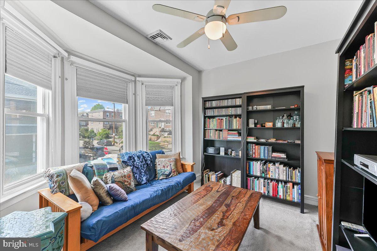 134 Osborn Street photo 20