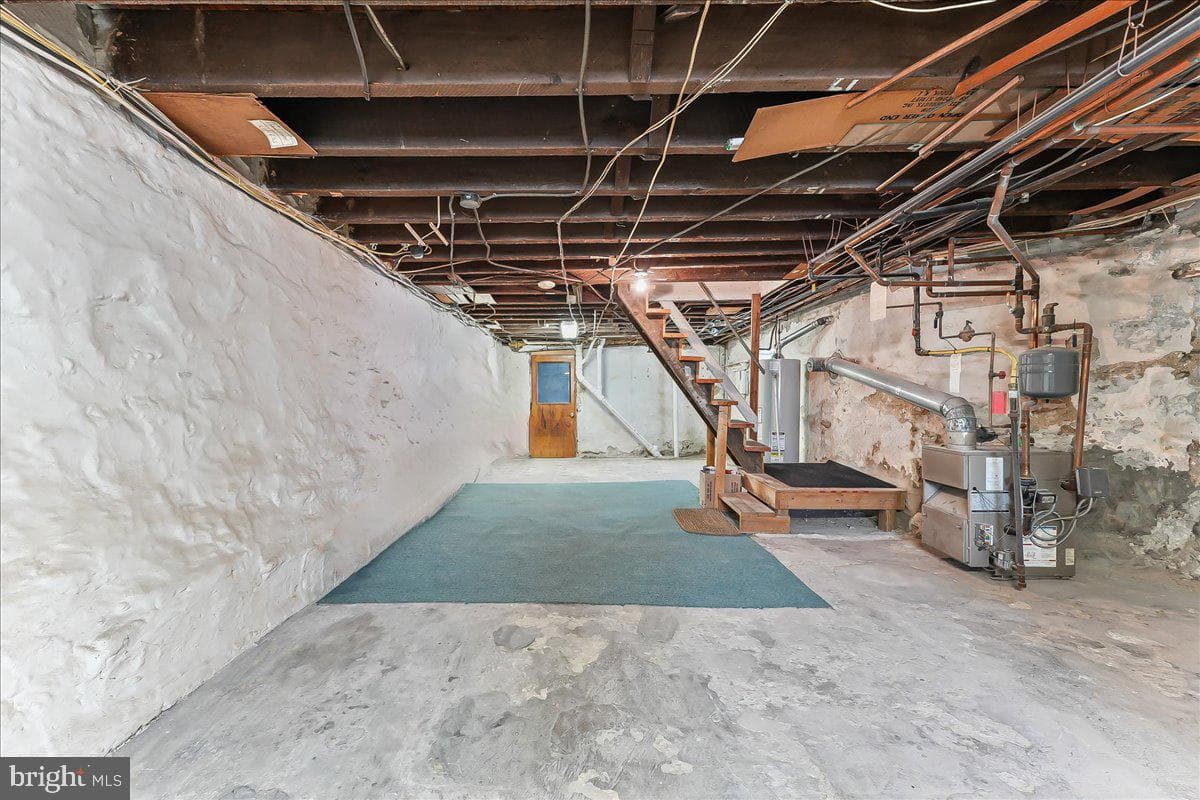 134 Osborn Street photo 24