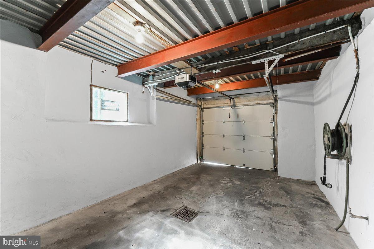 134 Osborn Street photo 26