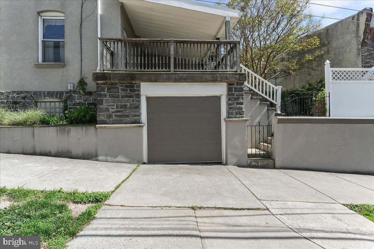 134 Osborn Street photo 27