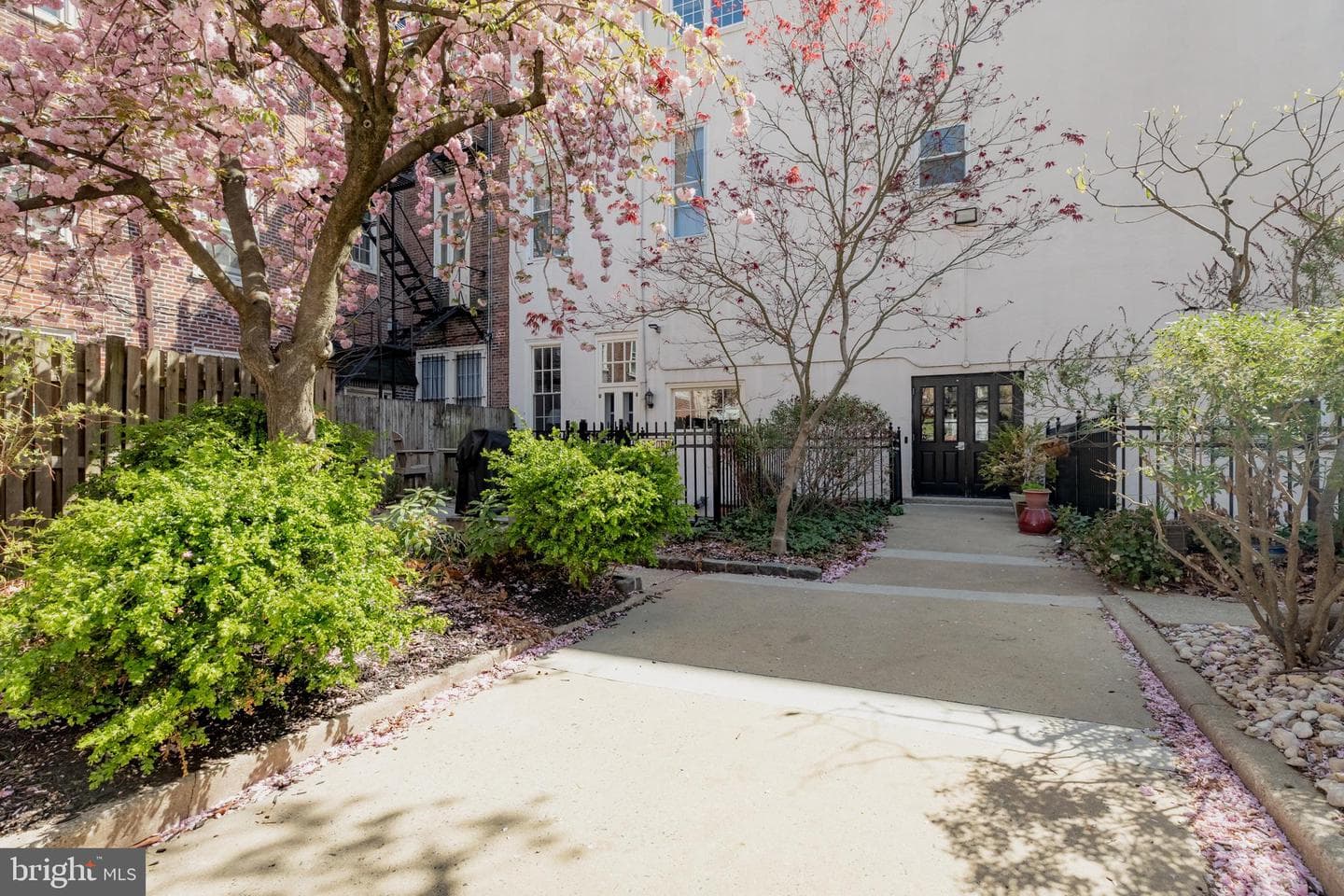 1023 Clinton Street #303 photo 36