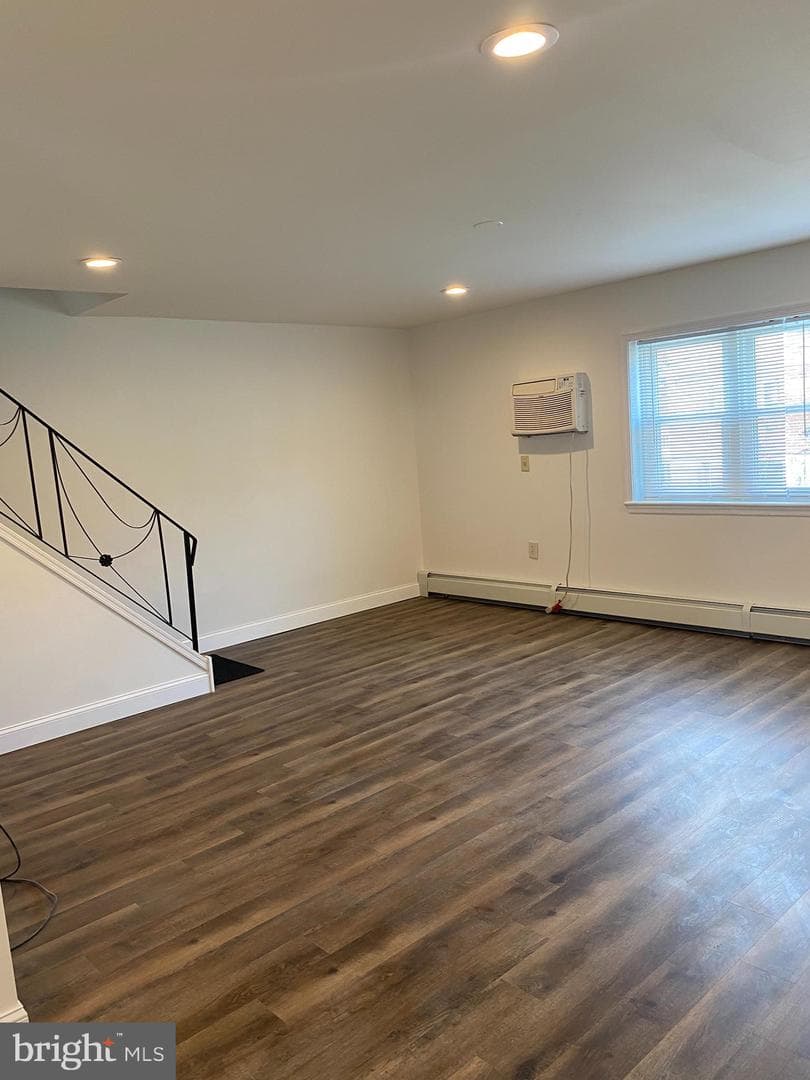 1148 Tabor Plaza photo 2