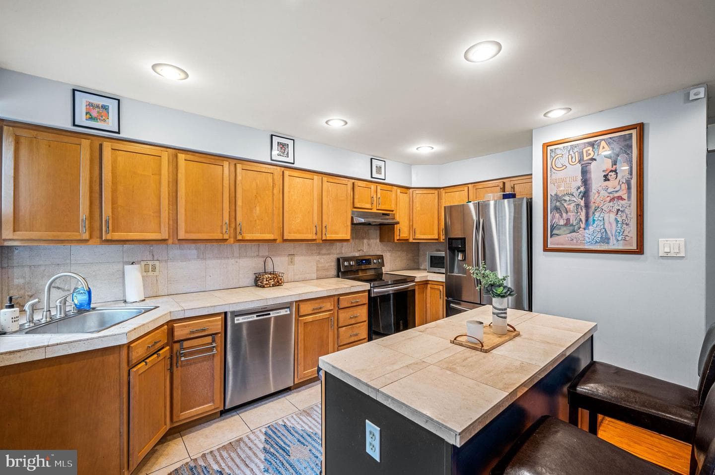 4037 Mitchell Street photo 13
