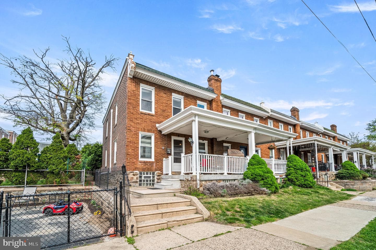 4037 Mitchell Street photo 2