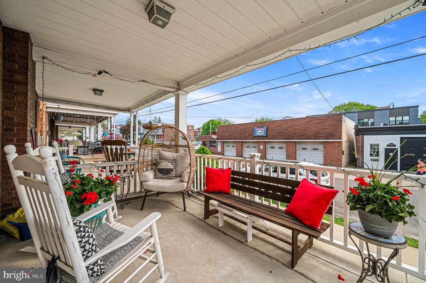 4037 Mitchell Street photo 4