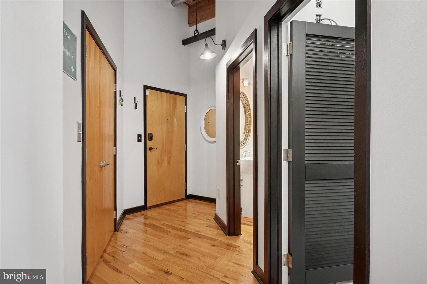 1524 N Hancock Street #402 photo 31