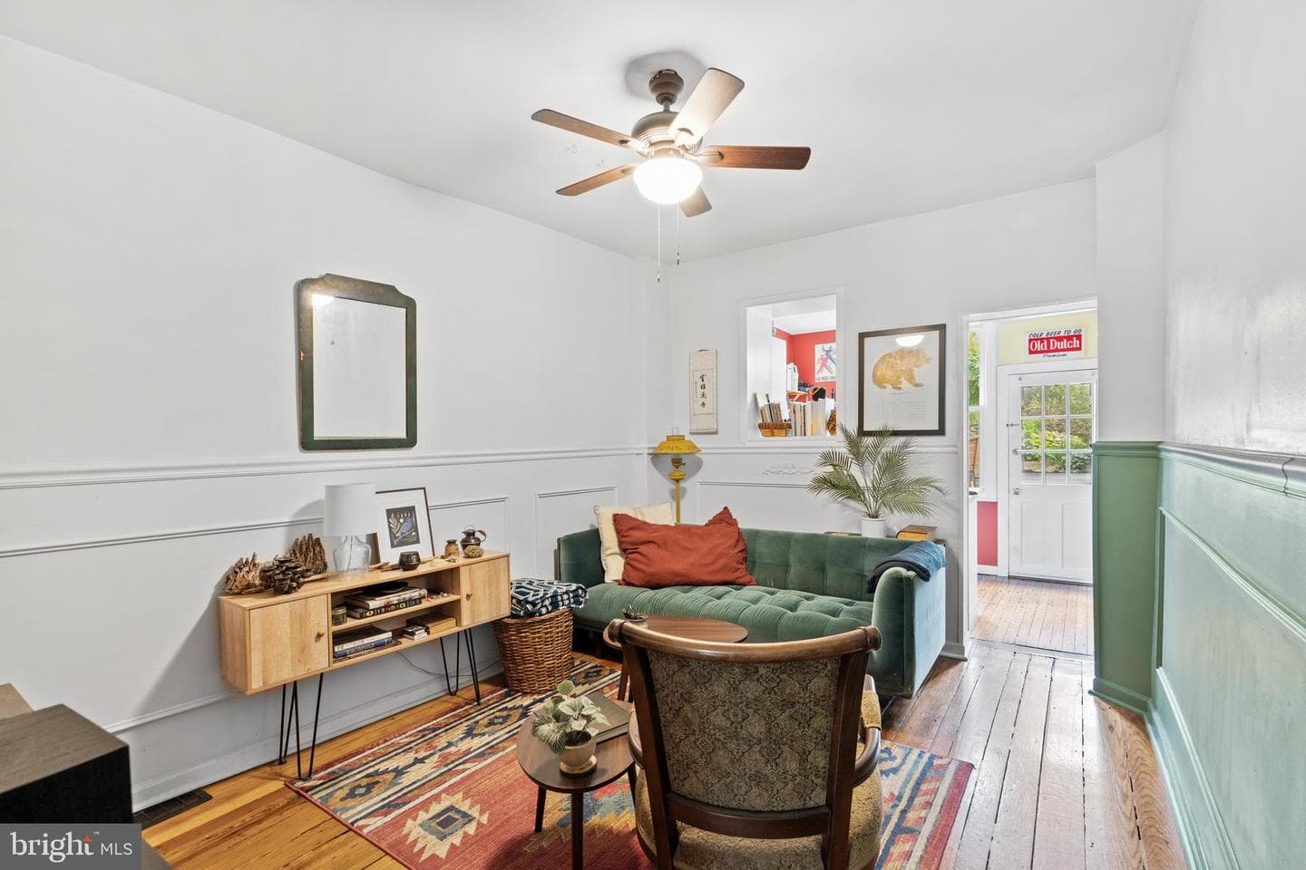 215 Krams Avenue photo 5