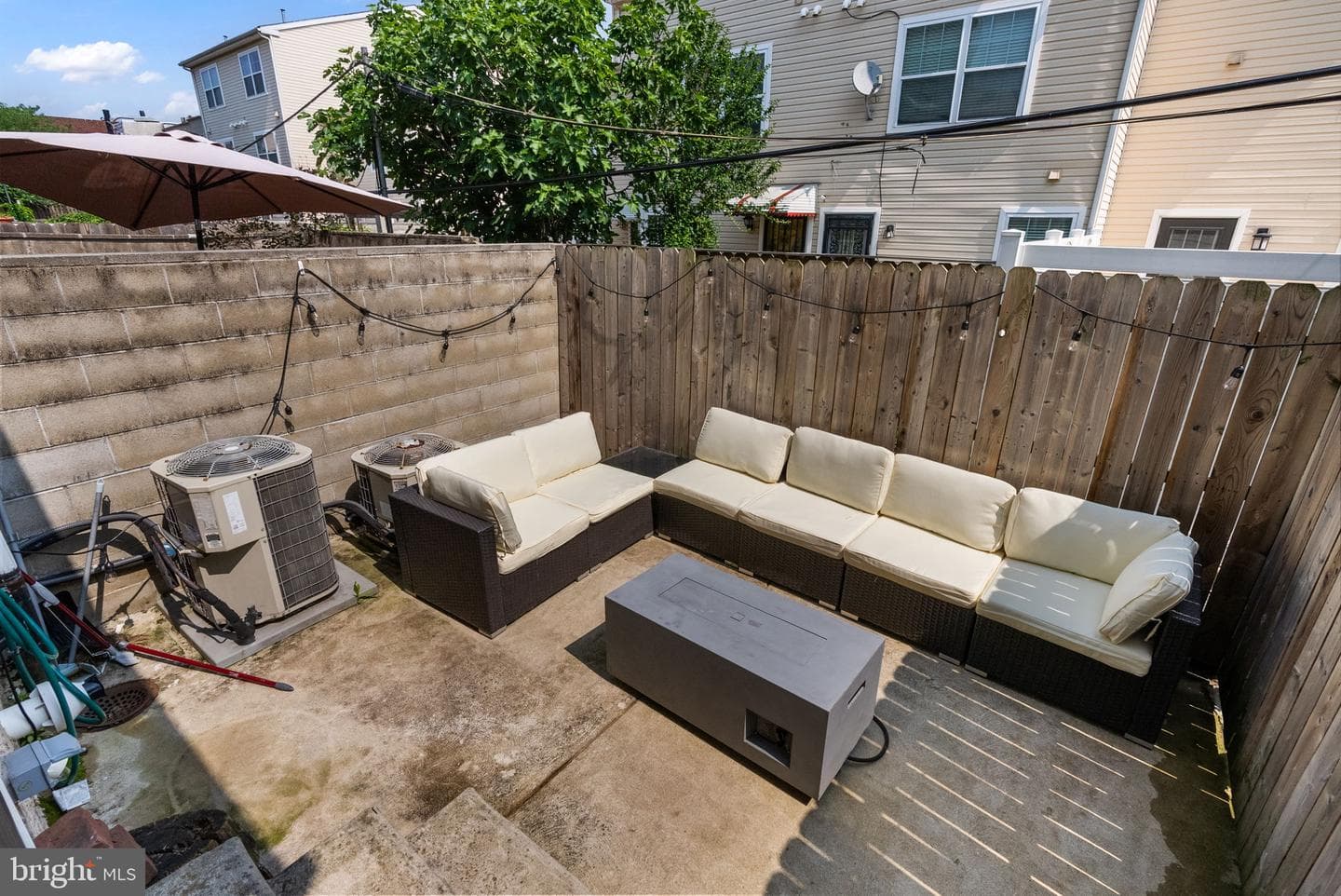 1607 Manton Street photo 11