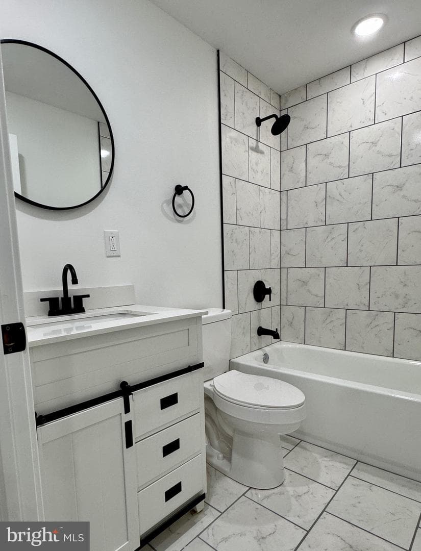 1522 S Lindenwood Street photo 7