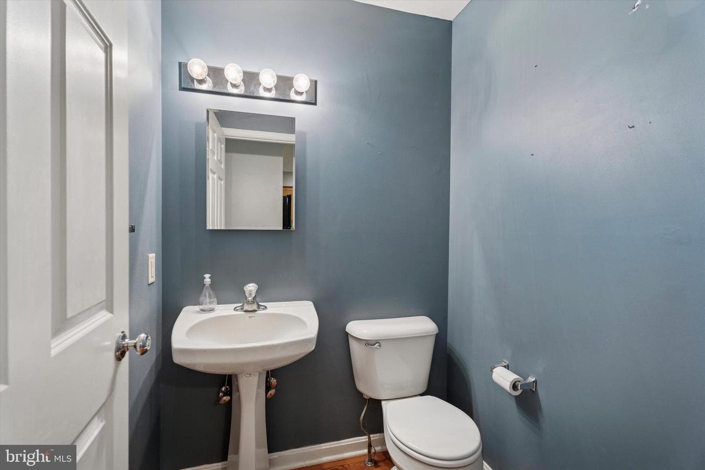 100 Parker Avenue #13 photo 11