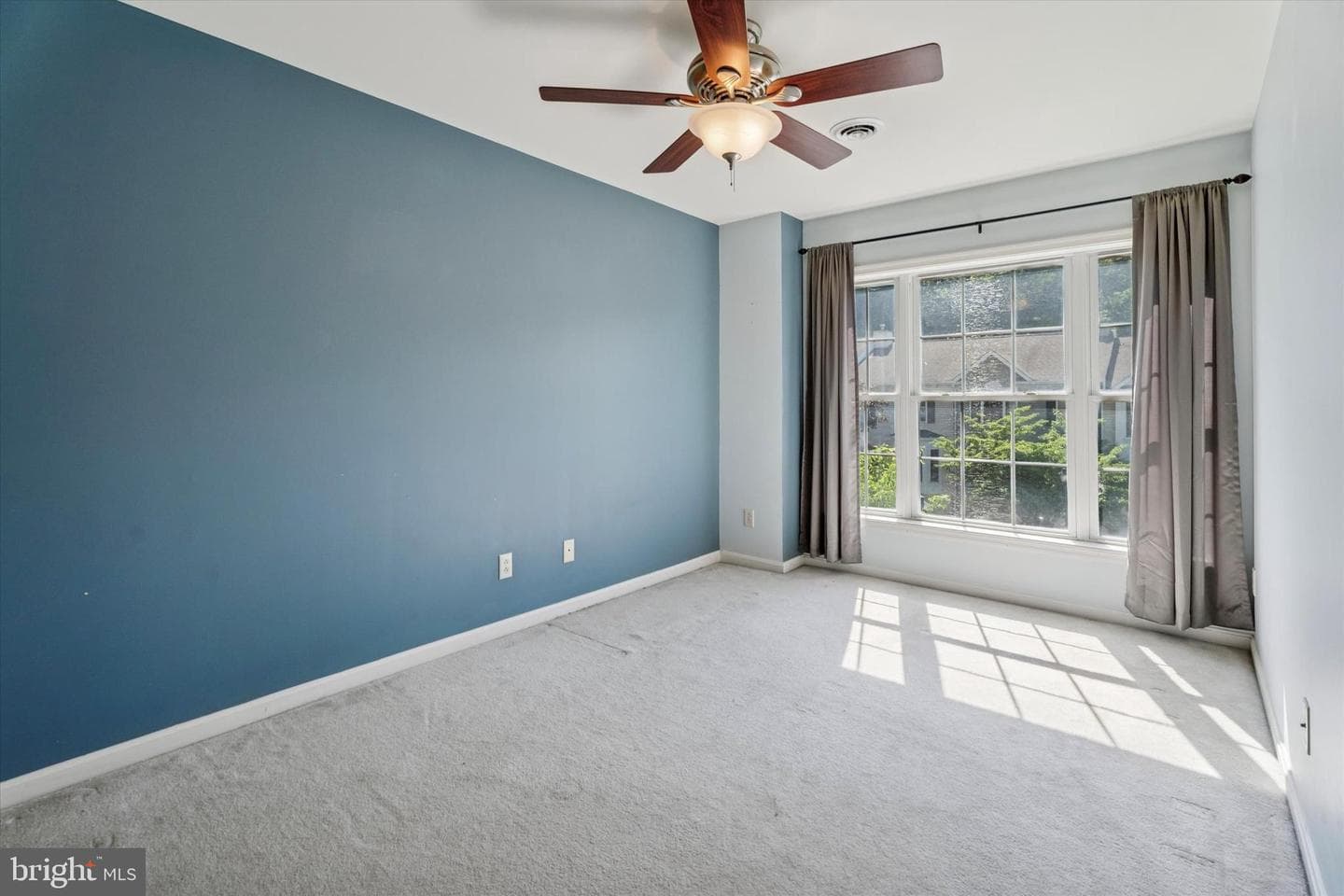 100 Parker Avenue #13 photo 18