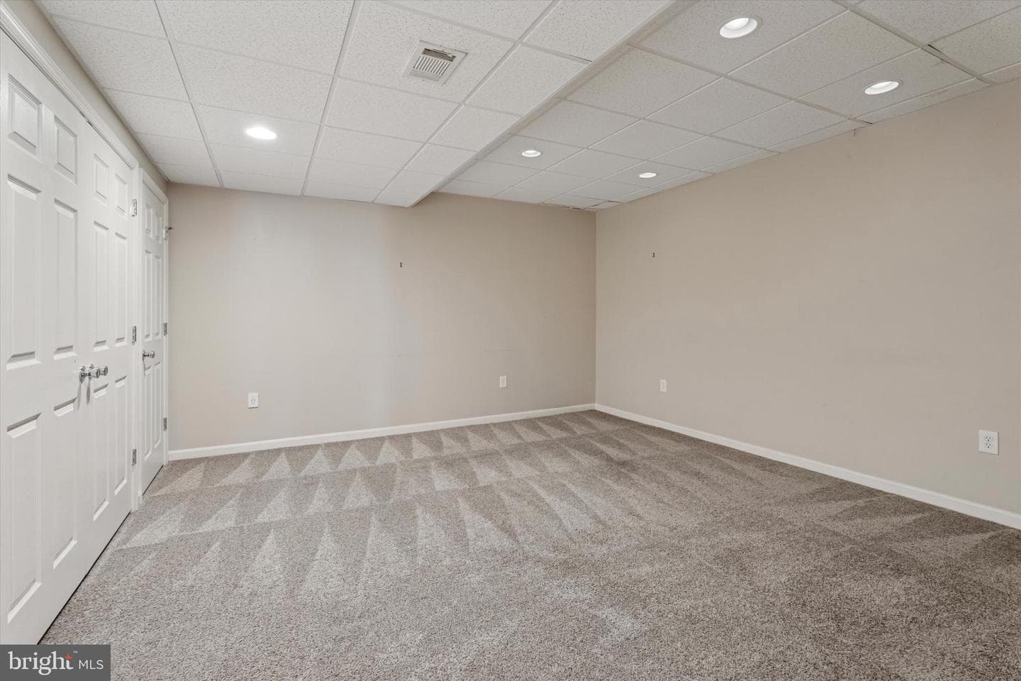 100 Parker Avenue #13 photo 25