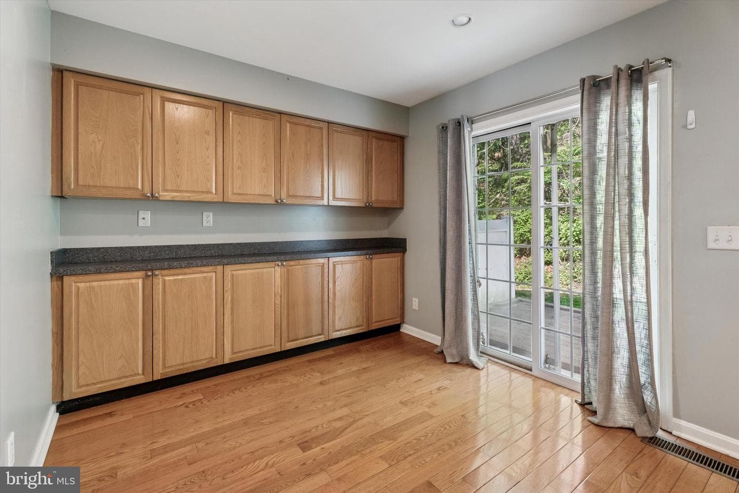 100 Parker Avenue #13 photo 5