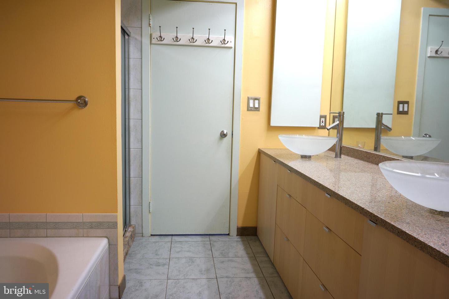 2301 Cherry Street #3a photo 28