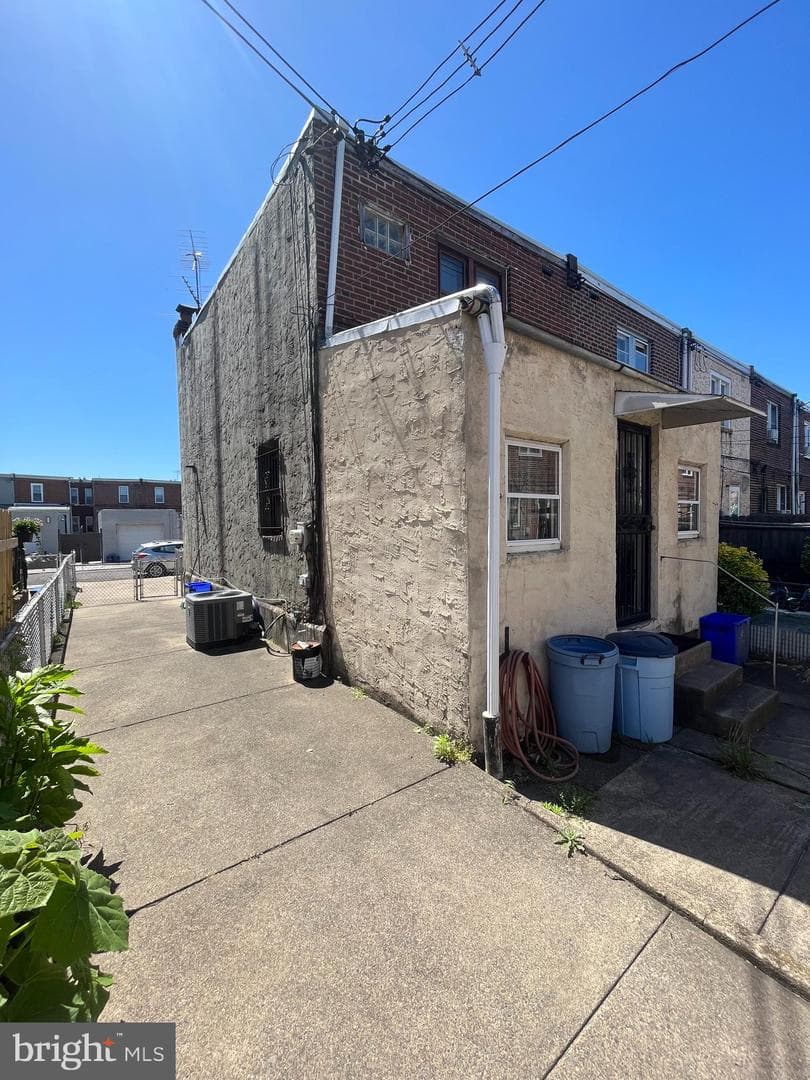 3638 Livingston Street photo 8