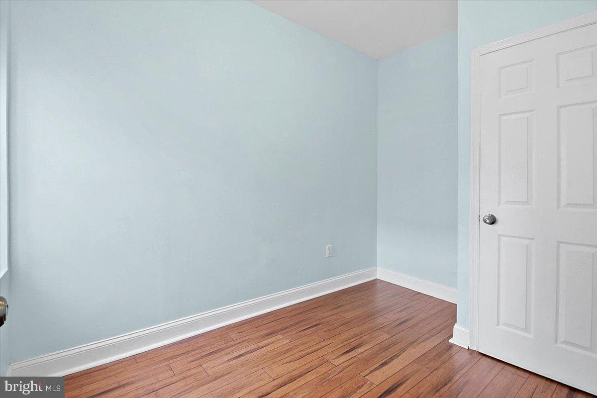 5252 Rodman Street photo 16