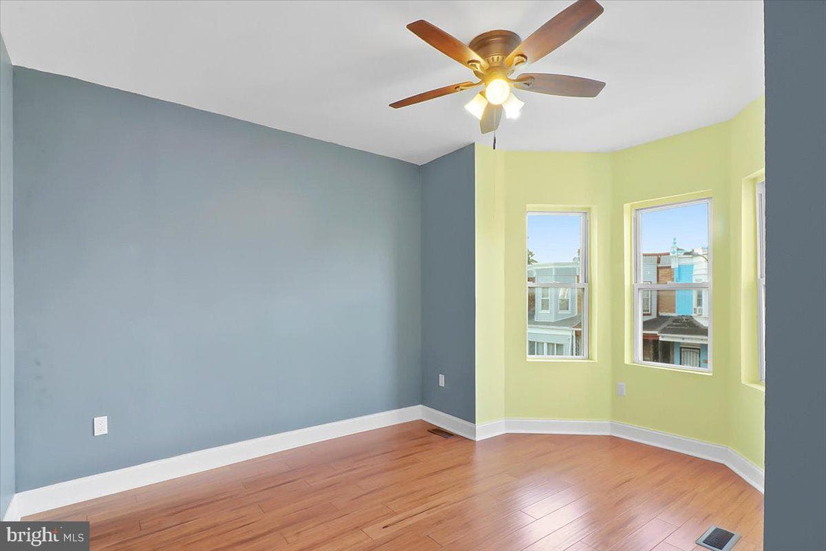 5252 Rodman Street photo 21