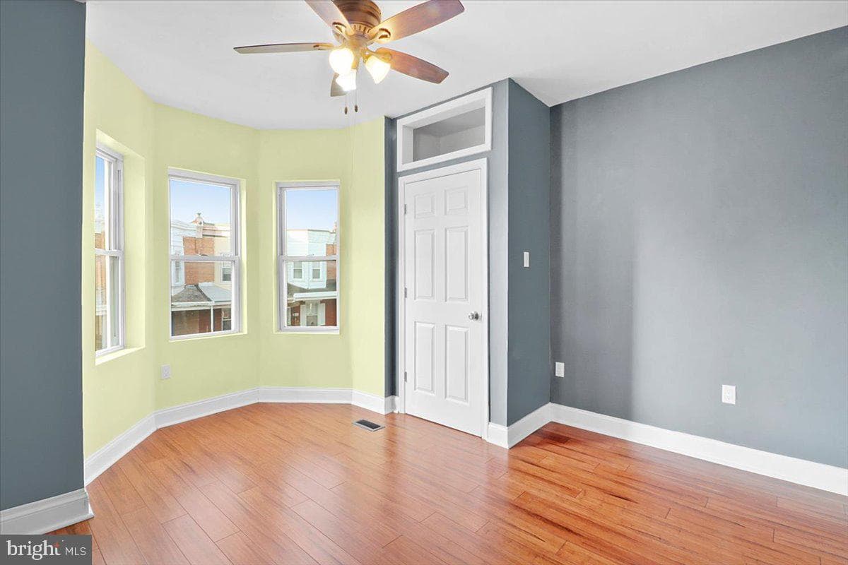 5252 Rodman Street photo 22