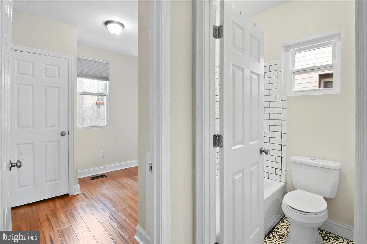 5252 Rodman Street photo 25