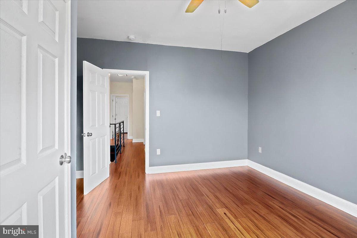 5252 Rodman Street photo 27