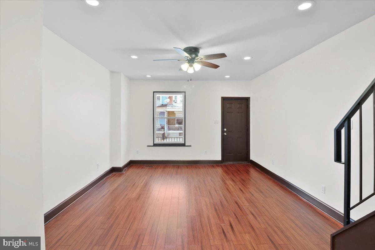 5252 Rodman Street photo 4