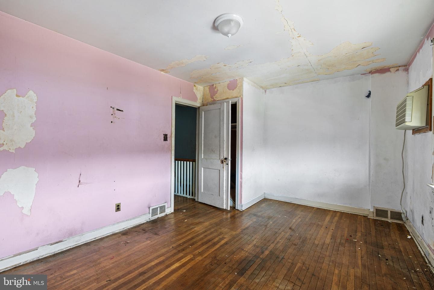 4330 Loring Street photo 9