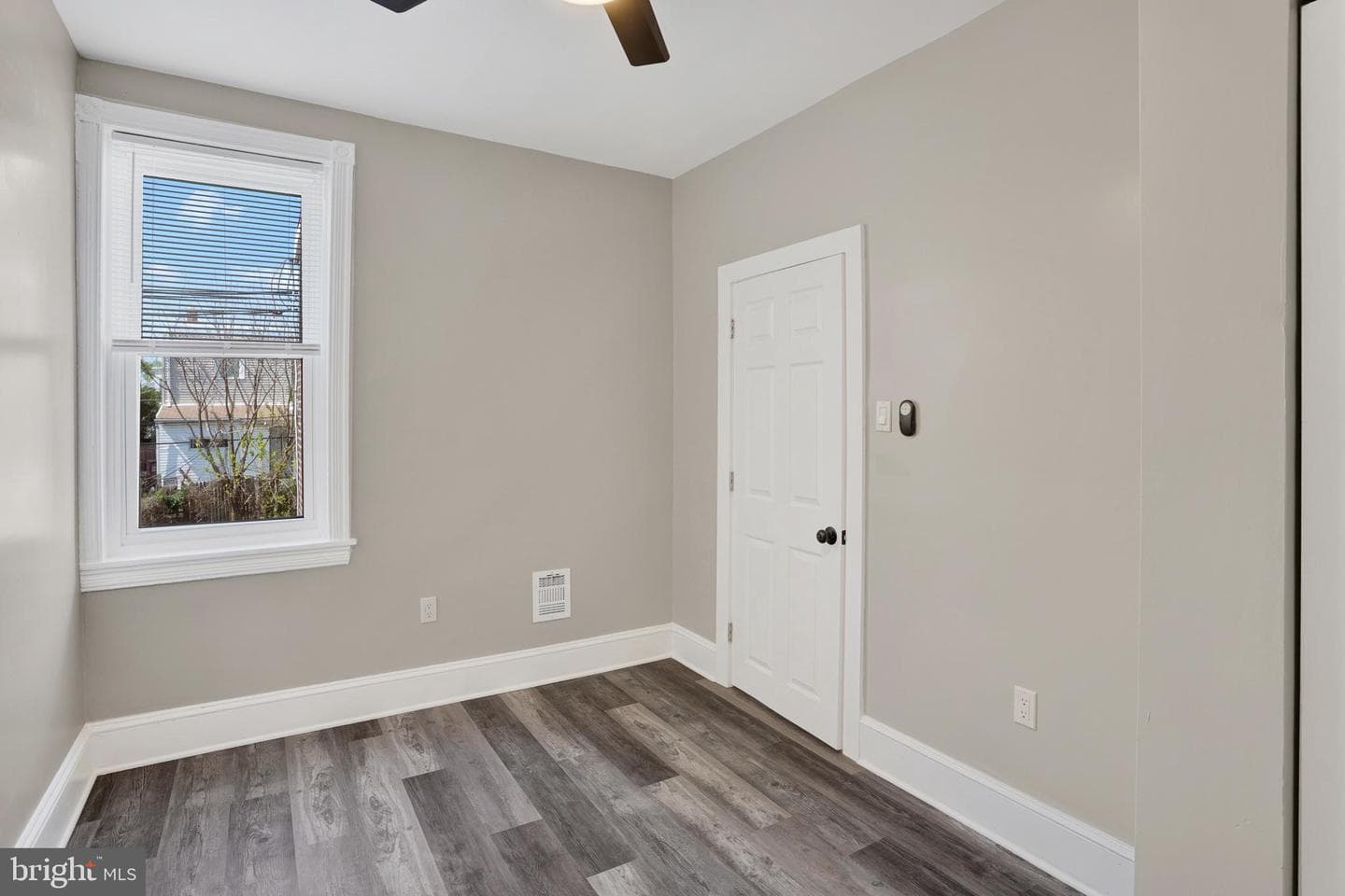 6706 Marsden Street photo 16